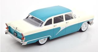 Gaz 13 Seagull, turquoise/white 1959  Triple9 1:18 (Türen, Motorhaube... nicht zu öffnen!)