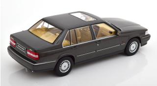Volvo 960, dark grey metallic 1996 Triple9 1:18 (Türen, Motorhaube... nicht zu öffnen!)