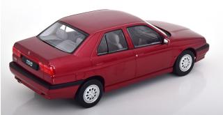 Alfa Romeo 155, proteo red metallic with light grey interior Triple9 1:18 (Türen, Motorhaube... nicht zu öffnen!)