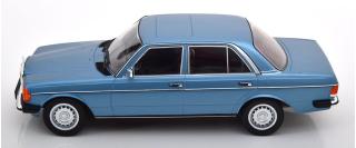 Mercedes 230E W123 1975 hellblau-metallic KK-Scale 1:18 Metallmodell (Türen, Motorhaube... nicht zu öffnen!)