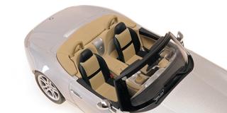 BMW Z8 ROADSTER - 2000 - SILVER Minichamps 1:18 Metallmodell, Türen, Motorhaube... nicht zu öffnen