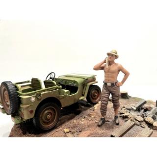 4x4 Mechanics - Figure #1 American Diorama 1:18 (Auto nicht enthalten!)