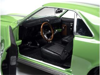 AMC AMX Hardtop 1969 Big Bad Lime Green American Muscle Auto World 1:18