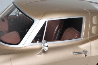 CHEVROLET CORVETTE C2 SADDLE TAN 1963 GT Spirit 1:12 Resinemodell (Türen, Motorhaube... nicht zu öffnen!)