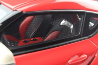 Toyota Supra GR Heritage Edition - Red GT Spirit 1:18 Resinemodell (Türen, Motorhaube... nicht zu öffnen!)