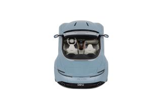 ASTON MARTIN DB12 VOLANTE CARRIBBEAN BLUE PEARL 2 2023 GT Spirit 1:18 Resinemodell (Türen, Motorhaube... nicht zu öffnen!)