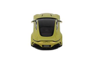 ASTON MARTIN VANTAGE COSMOPOLITAN YELLOW 2024 GT Spirit 1:18 Resinemodell (Türen, Motorhaube... nicht zu öffnen!)