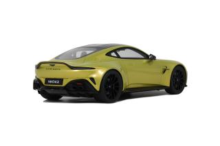ASTON MARTIN VANTAGE COSMOPOLITAN YELLOW 2024 GT Spirit 1:18 Resinemodell (Türen, Motorhaube... nicht zu öffnen!)