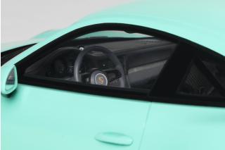 PORSCHE 911 [991.2] GT3 GREEN 2018 GT Spirit 1:18 Resinemodell (Türen, Motorhaube... nicht zu öffnen!)