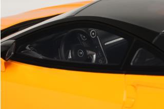 MCLAREN GTS ORANGE 2025 GT Spirit 1:18 Resinemodell (Türen, Motorhaube... nicht zu öffnen!)
