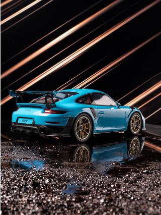PORSCHE 911 [991.2] GT2 RS MIAMI BLUE 2018 GT Spirit 1:12 Resinemodell (Türen, Motorhaube... nicht zu öffnen!)