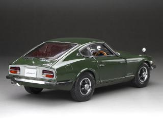 Nissan Datsun 240Z Fairlady Z (S30) RHD – Dark Green SunStar Metallmodell 1:18