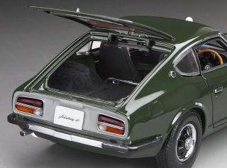 Nissan Datsun 240Z Fairlady Z (S30) RHD – Dark Green SunStar Metallmodell 1:18