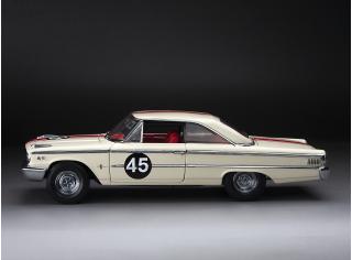 Ford Galaxie 500/XL 1963  #45 Jack Sears- Winner 1963 British Saloon Car Championship Limited Edition： 999pcs SunStar Metallmodell 1:18