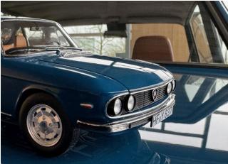 Lancia Fulvia Series 3 (1975) blue agnano interieur color: caramel Sondermodell Limitiert auf 1.000 Stück Norev 1:18 Metallmodell Türen, Motorhaube und Kofferraum zu öffnen!
