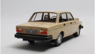 Volvo 244DL (1975) - cream Cult Scale Models 1:18 Resinemodell (Türen, Motorhaube... nicht zu öffnen!)