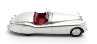 Jaguar XK120 OTS 1948 - silver Cult Scale Models 1:18 Resinemodell (Türen, Motorhaube... nicht zu öffnen!)