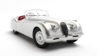 Jaguar XK120 OTS 1948 - silver Cult Scale Models 1:18 Resinemodell (Türen, Motorhaube... nicht zu öffnen!)