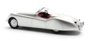 Jaguar XK120 OTS 1948 - silver Cult Scale Models 1:18 Resinemodell (Türen, Motorhaube... nicht zu öffnen!)