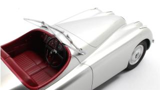 Jaguar XK120 OTS 1948 - silver Cult Scale Models 1:18 Resinemodell (Türen, Motorhaube... nicht zu öffnen!)