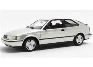 SAAB 900 SE Turbo 1994 silver Cult Scale Models 1:18 Resinemodell (Türen, Motorhaube... nicht zu öffnen!)