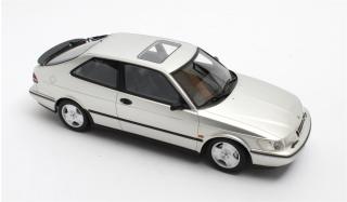 SAAB 900 SE Turbo 1994 silver Cult Scale Models 1:18 Resinemodell (Türen, Motorhaube... nicht zu öffnen!)