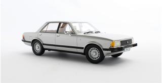 Ford Granada 2.8 Ghia Saloon silver metallic 1978 Cult Scale Models 1:18 Resinemodell (Türen, Motorhaube... nicht zu öffnen!)