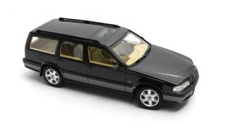 Volvo V70 XC black 96-99 Cult Scale Models 1:18 Resinemodell (Türen, Motorhaube... nicht zu öffnen!)
