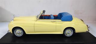 Rolls Royce Silver Cloud DHC Ivory 60-62 Cult Scale Models 1:18 Resinemodell (Türen, Motorhaube... nicht zu öffnen!)
