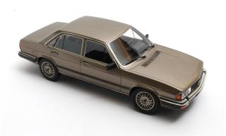 Audi 200 5T typ 43 gold metallic 80-82 Cult Scale Models 1:18 Resinemodell (Türen, Motorhaube... nicht zu öffnen!)
