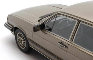 Audi 200 5T typ 43 gold metallic 80-82 Cult Scale Models 1:18 Resinemodell (Türen, Motorhaube... nicht zu öffnen!)