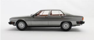 Maserati Quatroporte III silver 79-85 Cult Scale Models 1:18 Resinemodell (Türen, Motorhaube... nicht zu öffnen!)