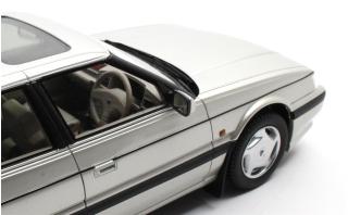 Rover 827 Vitesse pulsar silver 1988-1989 Cult Scale Models 1:18 Resinemodell (Türen, Motorhaube... nicht zu öffnen!)