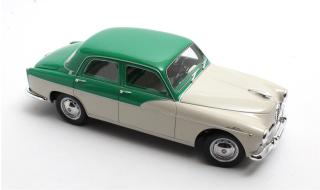 Alfa Romeo 1900 Super Berlina green/white 1958 Cult Scale Models 1:18 Resinemodell (Türen, Motorhaube... nicht zu öffnen!)