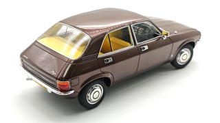Austin Allegro Brazil met. brown 1973 Cult Scale Models 1:18 Resinemodell (Türen, Motorhaube... nicht zu öffnen!)