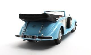 Mercedes-Benz 540K Cabriolet B blue/white `36-`38 Cult Scale Models 1:18 Resinemodell (Türen, Motorhaube... nicht zu öffnen!)