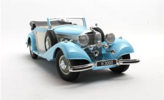 Mercedes-Benz 540K Cabriolet B blue/white `36-`38 Cult Scale Models 1:18 Resinemodell (Türen, Motorhaube... nicht zu öffnen!)