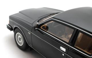 Volvo 262C Bertone (1981) - black Cult Scale Models 1:18 Resinemodell (Türen, Motorhaube... nicht zu öffnen!)