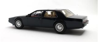 Aston Martin Lagonda Serie IV royal blue 88-90 Cult Scale Models 1:18 Resinemodell (Türen, Motorhaube... nicht zu öffnen!)