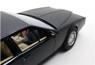 Aston Martin Lagonda Serie IV royal blue 88-90 Cult Scale Models 1:18 Resinemodell (Türen, Motorhaube... nicht zu öffnen!)