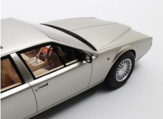Aston Martin Lagonda Serie IV coniston sand 88-90 Cult Scale Models 1:18 Resinemodell (Türen, Motorhaube... nicht zu öffnen!)