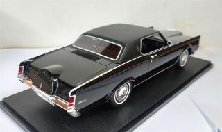 Lincoln Cont. Mark III black 1971 Cult Scale Models 1:18 Resinemodell (Türen, Motorhaube... nicht zu öffnen!)