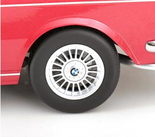 BMW 3.0 CSI E9 1971 rotmetallic mit Alpina-Felgen KK-Scale 1:12 Metallmodell