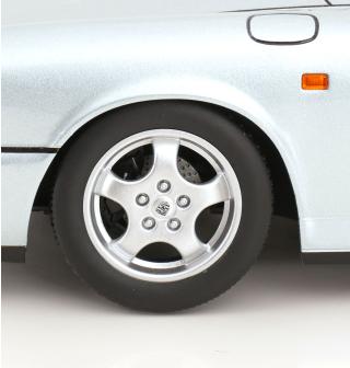 Porsche 911 (964) RS 1992 mit Cup-Felgen polarsilber KK-Scale 1:12 Metallmodell