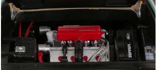 Ferrari 308 GTS Quattrovalvole 1982 US-Version grünmetallic (aus der TV-Serie Magnum) KK-Scale 1:12 Metallmodell