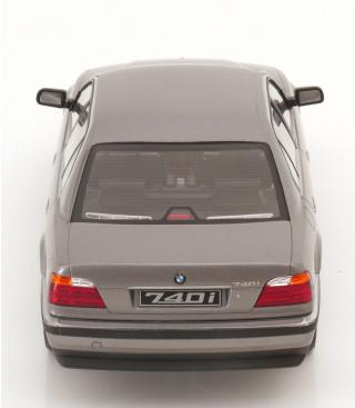 BMW 740i E38 graumetallic KK-Scale 1:18 Metallmodell (Türen, Motorhaube... nicht zu öffnen!)