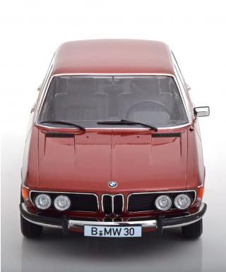 BMW 3.0 E3 2. Series 1971 rotbraun-met. Ltd.1000 St.WW KK-Scale 1:18 Metallmodell (Türen, Motorhaube... nicht zu öffnen!)