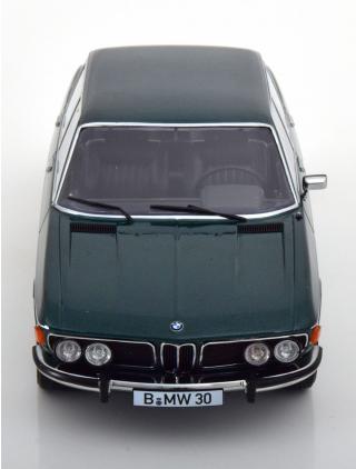 BMW 3.0S E3 2.Serie 1971 dunkelgrün-metallic KK-Scale 1:18 Metallmodell (Türen, Motorhaube... nicht zu öffnen!)