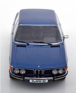 BMW 3.0S E3 2.Serie 1971 blaumetallic KK-Scale 1:18 Metallmodell (Türen, Motorhaube... nicht zu öffnen!)