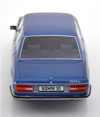 BMW 3.0S E3 2.Serie 1971 blaumetallic KK-Scale 1:18 Metallmodell (Türen, Motorhaube... nicht zu öffnen!)